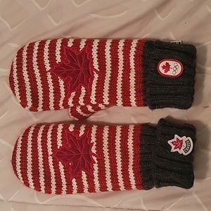 Canadian Olympic Mittens